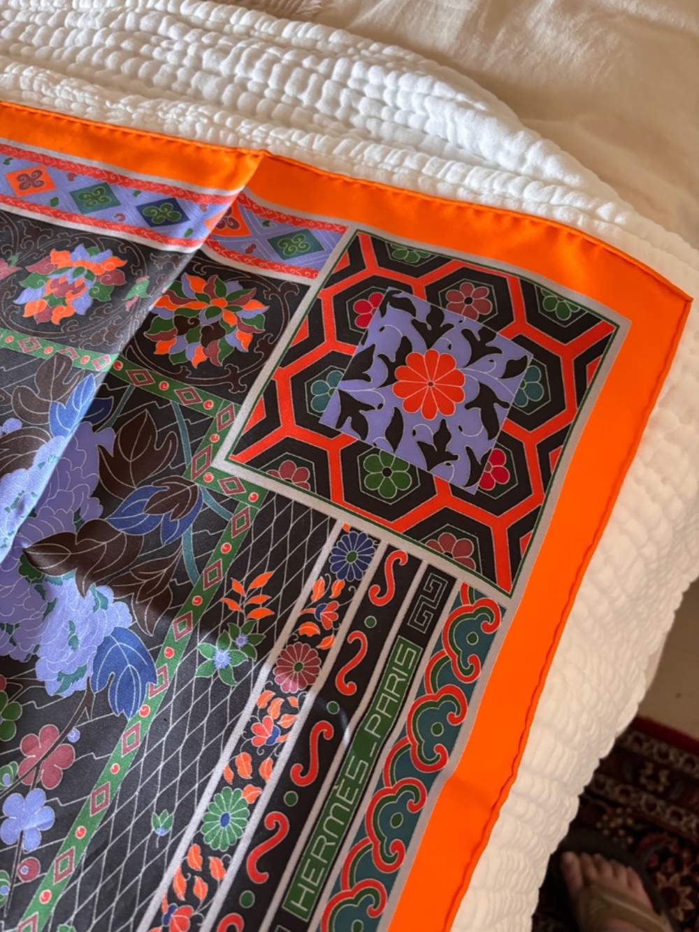 Hermes Collections Imperiales Silk Scarf - Picture 5 of 8
